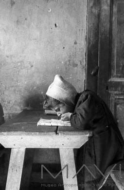 Frank Cancian, Un paese Italiano "la scuola", 1957, Fotogramma B/N 35 mm Pellicola Kodak, CC BY-SA