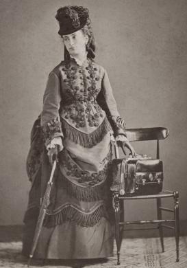 Henri Le Lieure, Principessa Anna Maria Torlonia in abiti da viaggio, CC BY-NC-ND