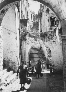Sconosciuto, Quartiere della Pigna - Centro storico di Sanremo, XX - metà secolo, Gelatina ai sali d'argento/carta, CC BY-SA