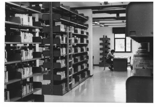 Anonimo, Castelfranco Emilia, Nuova sede biblioteca comunale, via Circondaria sud, 1989 circa, albumina a sviluppo, CC BY-NC-ND