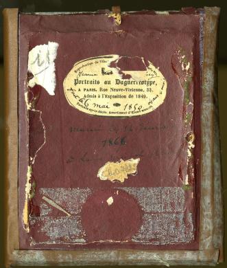 Victor Plumier, Ritratto di bambina, 6 maggio 1850 (verso), dagherrotipo, CC BY-SA
