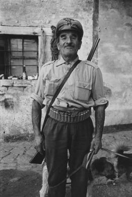 Franco Vimercati, Sulle Langhe, 1973, gelatina bromuro d'argento su carta, CC BY-NC-ND