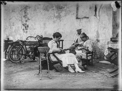 Edoardo Carignani di Valloria, Familiari Edoardo Carignani di Valloria Torino, 1914 circa, Pellicola negativo 9X12, CC BY-SA