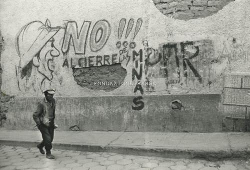 Gigli, Pietro, Scritte contro la chiusura della miniera Siglo XX Catavi (Oruro) Bolivia, 1980, CC BY-SA