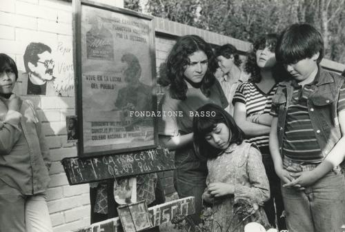 Gigli, Pietro, Santiago Cile - Ad un mese dall’assassinio del giornalista José Carrasco editore della rivista «Analisis», 10/1986, CC BY-SA