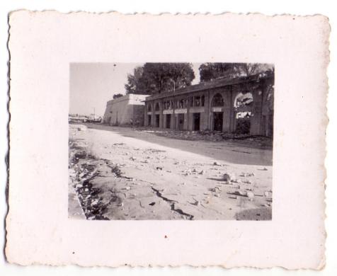 sconosciuto, Riva IV novembre - Zara - bombardata dopo il 15  dic 1943, XX secolo, sconosciuta, CC BY-SA