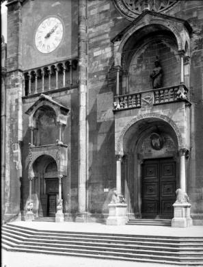 Poppi, Pietro, Piacenza. Porte della Cattedrale, post 1888, gelatina bromuro d'argento su vetro, CC BY-SA