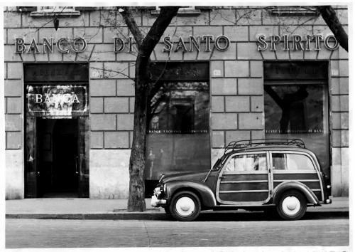 Esterno dell' Agenzia n. 15 di Roma del Banco di S. Spirito, 1960, CC BY-SA