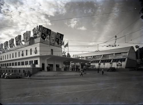 Rota, Adriano : de, La fiera di Trieste, 1954, gelatina ai sali d'argento su vetro, CC BY-NC-SA