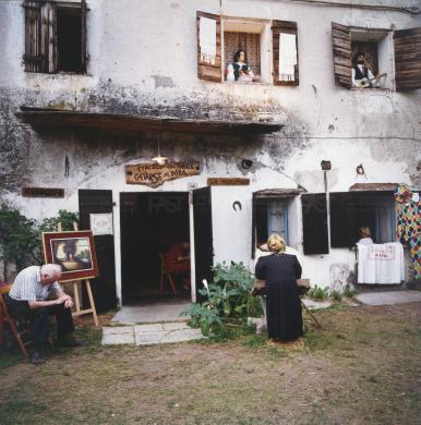 Vidor, Mario (1948), Moriago della Battaglia (TV), Manifestazione a Mosnigo: strada dei vecchi mestieri, 2000 - Fondo La Marca del 2000 -, gelatina ai sali d'argento/ carta, CC BY-SA
