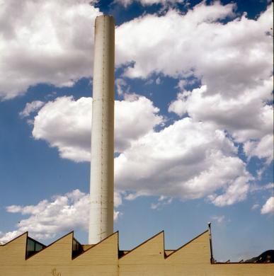 Mottola, Alfonso, Cieli e industrie, 1970 circa, gelatina ai sali d'argento su pellicola, CC BY-NC-SA