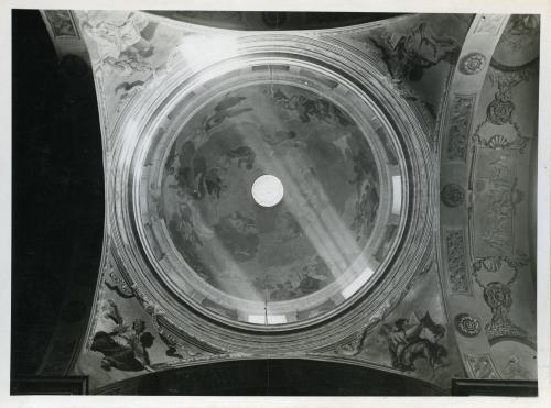 Fotografo non identificato, Chiesa dell'Annunziata a Trento: affreschi della cupola e dei pennacchi dipinti da Franceco Fontebasso e distrutti durante un'incursione aerea nel 1944., ante 1944, gelatina ai sali d'argento/ carta, CC BY-SA