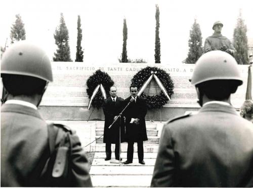 Anonimo, Inaugurazione del monumento di tutti i caduti in guerra, 4/11/1965, Gelatina a sviluppo, CC BY-NC-ND