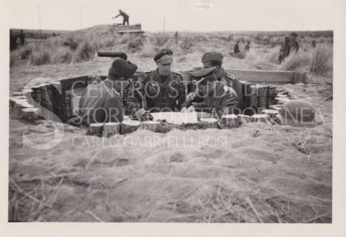 Anonimo, Tedeschi in trincea a Viareggio, 1944 circa, Fotografia, CC BY-SA