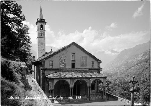 Autore non identificato, Santuario di Machaby ad Arnad, 1965 circa, Negativo gelatina-bromuro su lastra di vetro, CC BY-NC-SA