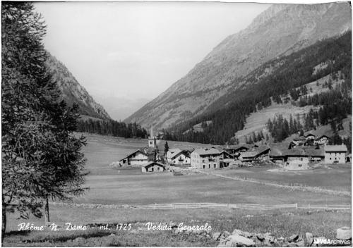 Autore non identificato, Veduta di Rhêmes-Notre-Dame, 1955 circa, Negativo gelatina-bromuro su lastra di vetro, CC BY-NC-SA