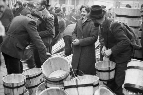 Octave Bérard, Fiera di Sant'Orso ad Aosta, 1958, Negativo gelatina-bromuro su pellicola, CC BY-NC-SA
