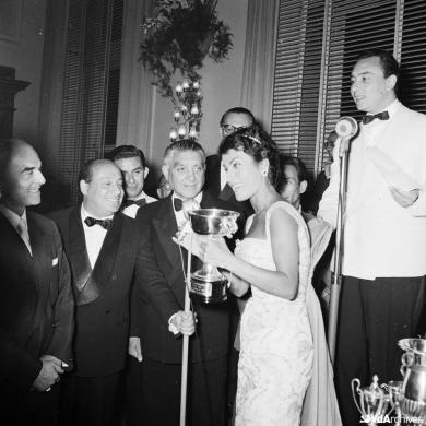 Ottavio Pane, Serata di gala del Gran premio Saint-Vincent per il cinema "Grolle d'oro" con l'attrice Silvana Pampanini, 1956, Negativo gelatina-bromuro su pellicola, CC BY-NC-SA