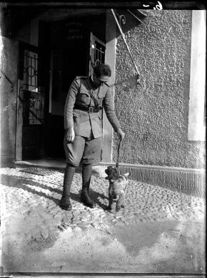 Sconosciuto, 1925, Lastra fotografica negativa al bromuro d'argento, CC BY-SA