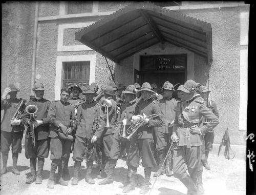 Sconosciuto, 1925, Lastra fotografica negativa al bromuro d'argento, CC BY-SA