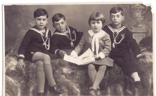 C. Perucich, Zara, gruppo di bambini a Zara, XX secolo, CC BY-SA