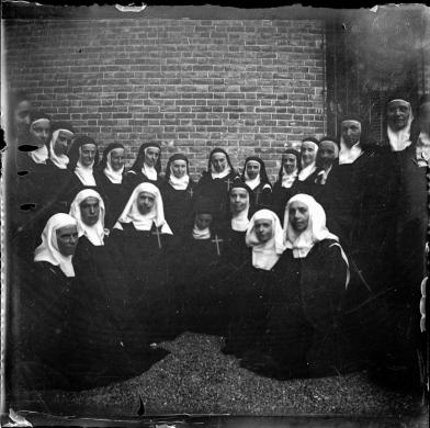 Negativo su vetro, CC BY-SA