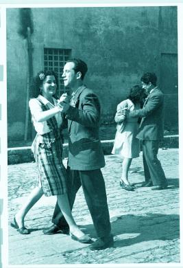 David Bastianoni, Ballo sull'aia, 1947, bianco e nero, CC BY-NC-ND